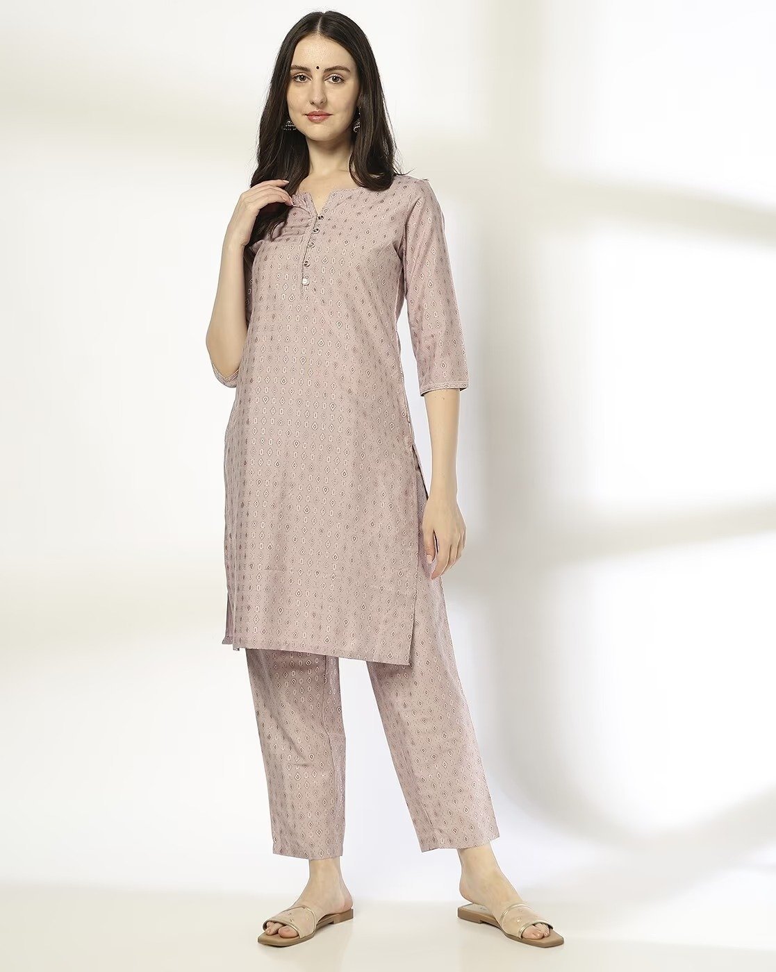 1117Wx1400H-443066986-ltpurple.jpg Women Geometric Print Straight Kurta & Pants Set - Image 1